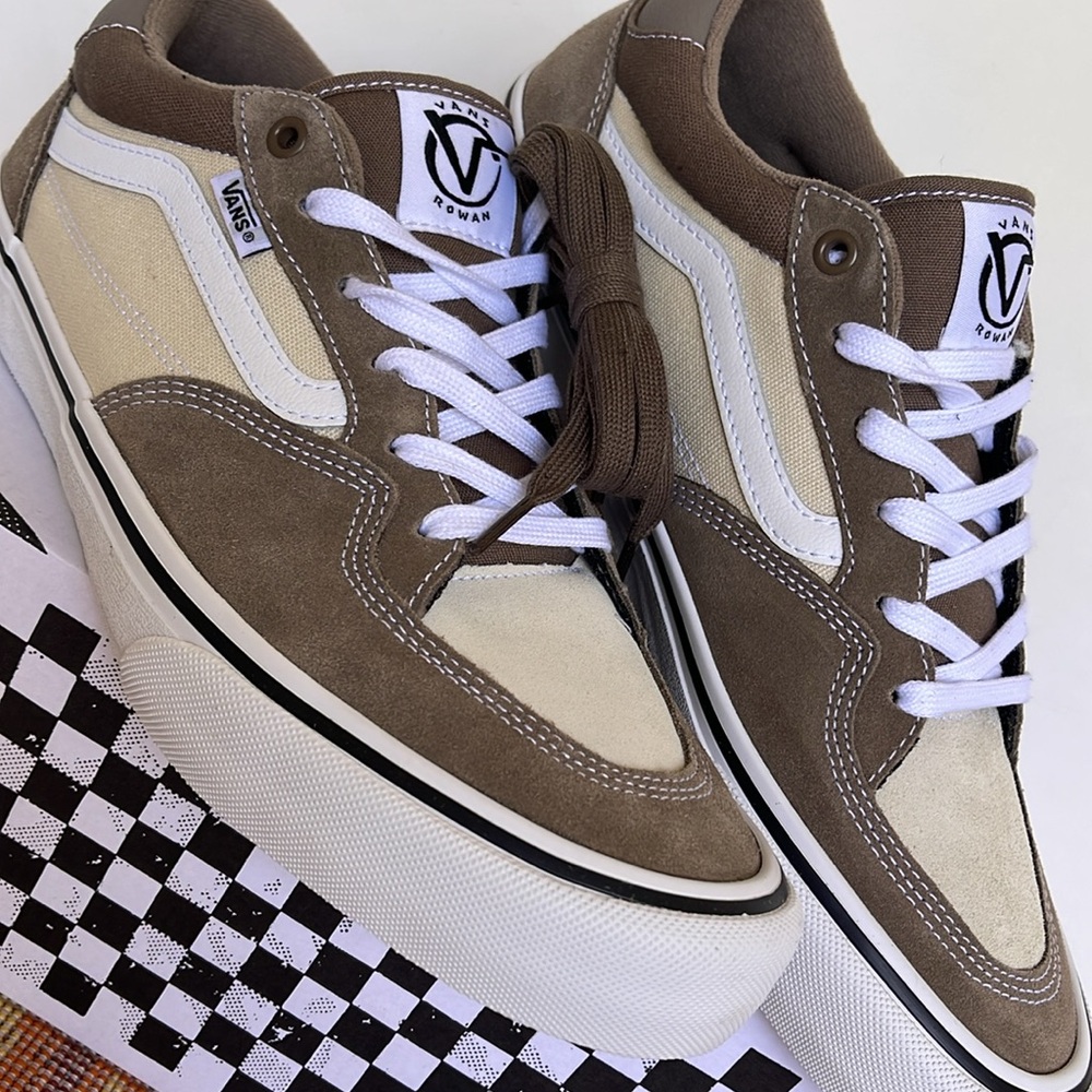 Vans WMNS Rowan Walnut
VN0A5JIC1NU
Sneakers - Picture 7 of 16